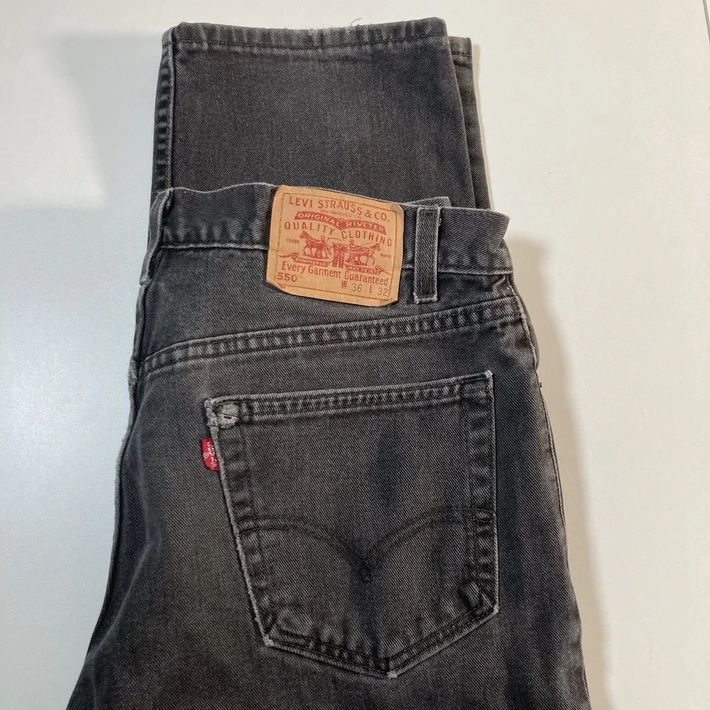 Vintage 2001 Levi's 550 Jeans 34x30 Made In USA Gray Faded 90s Y2K (Tag 36x32)